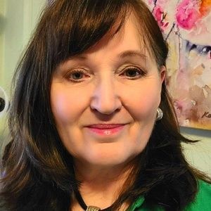 Meet your Posher, Debbie